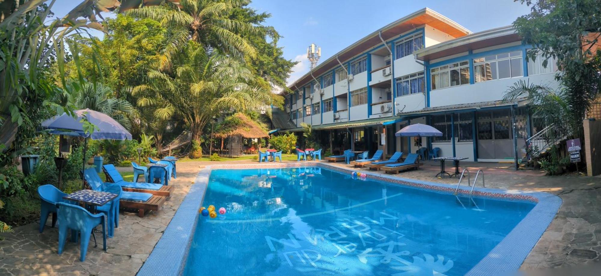 Foyer Du Marin Hotel Douala Buitenkant foto