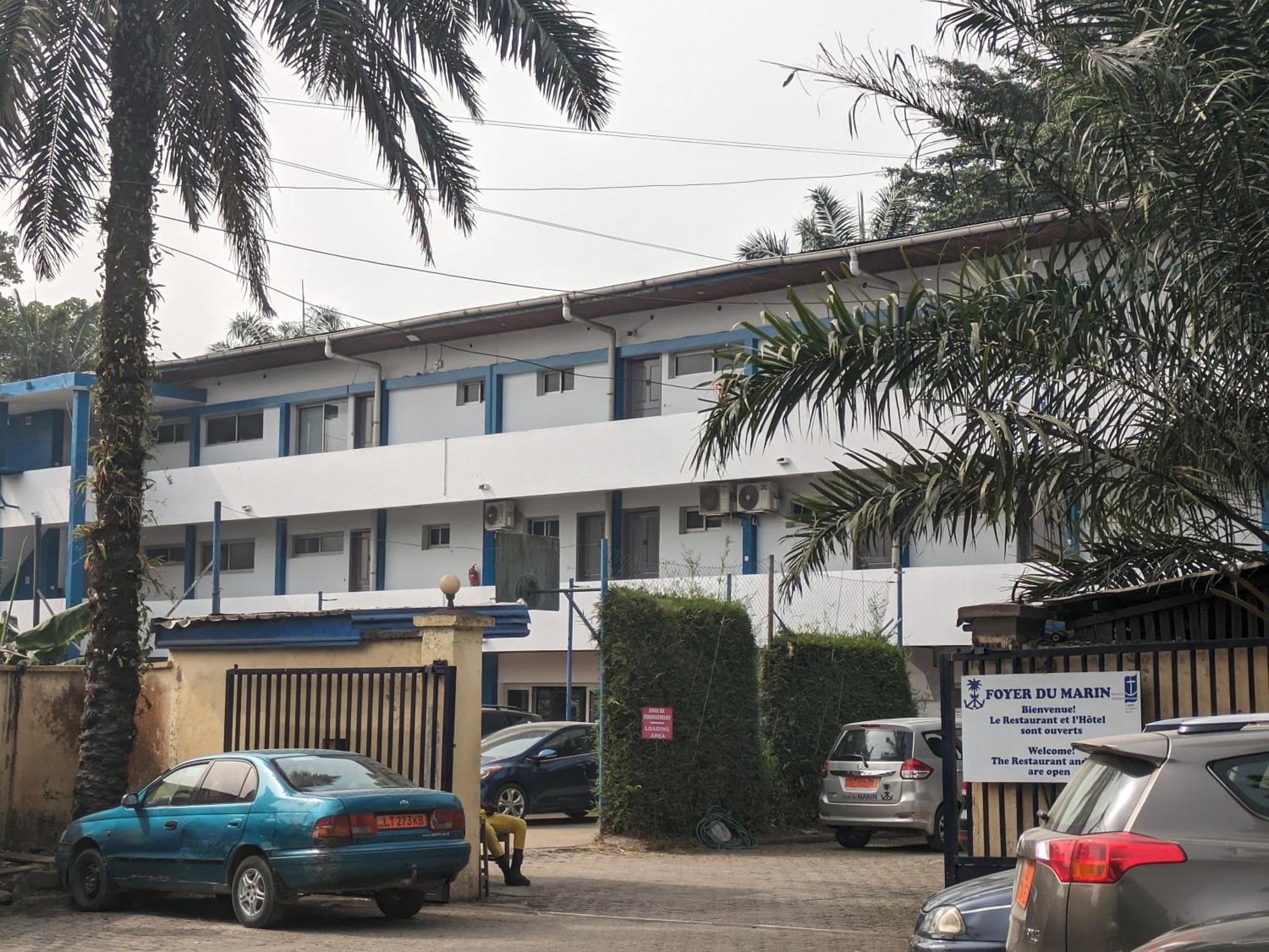 Foyer Du Marin Hotel Douala Buitenkant foto